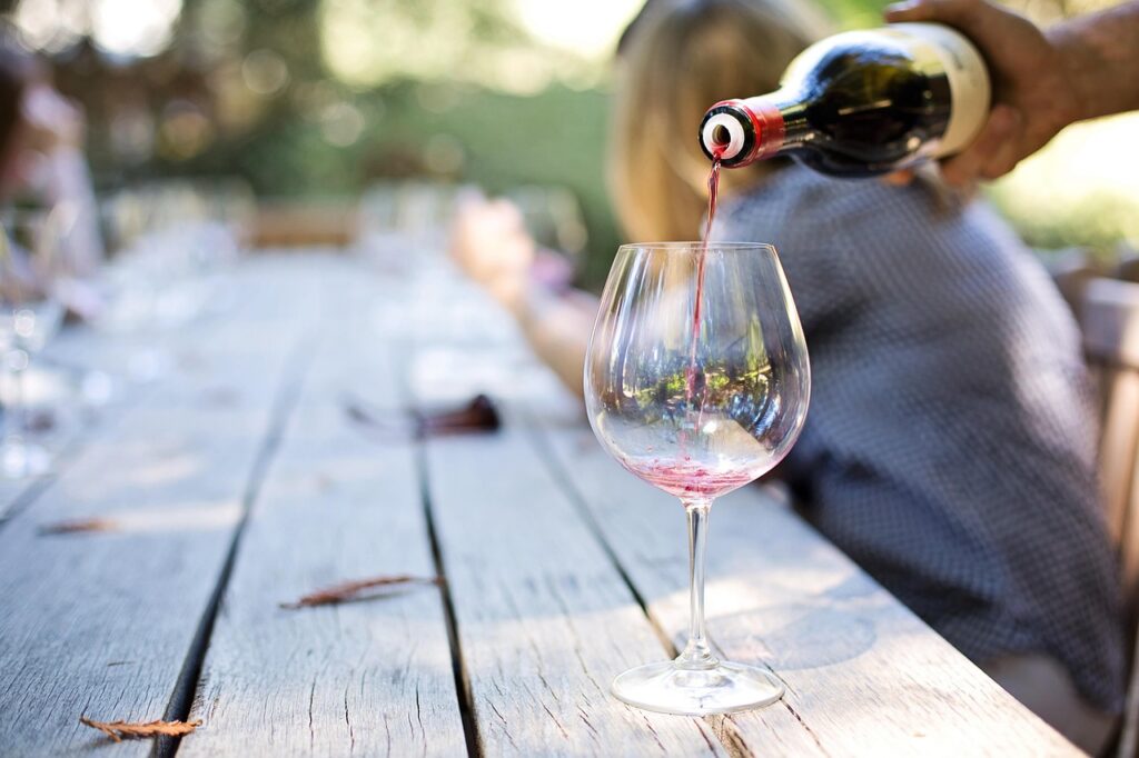wine, glass, drink, cool backgrounds, wallpaper hd, hd wallpaper, desktop backgrounds, tasting, 4k wallpaper 1920x1080, hand, pouring, dinner, free wallpaper, wine tour, full hd wallpaper, laptop wallpaper, wine tasting, wineglass, 4k wallpaper, wallpaper 4k, party, beautiful wallpaper, mac wallpaper, windows wallpaper, free background, celebration, wallpaper